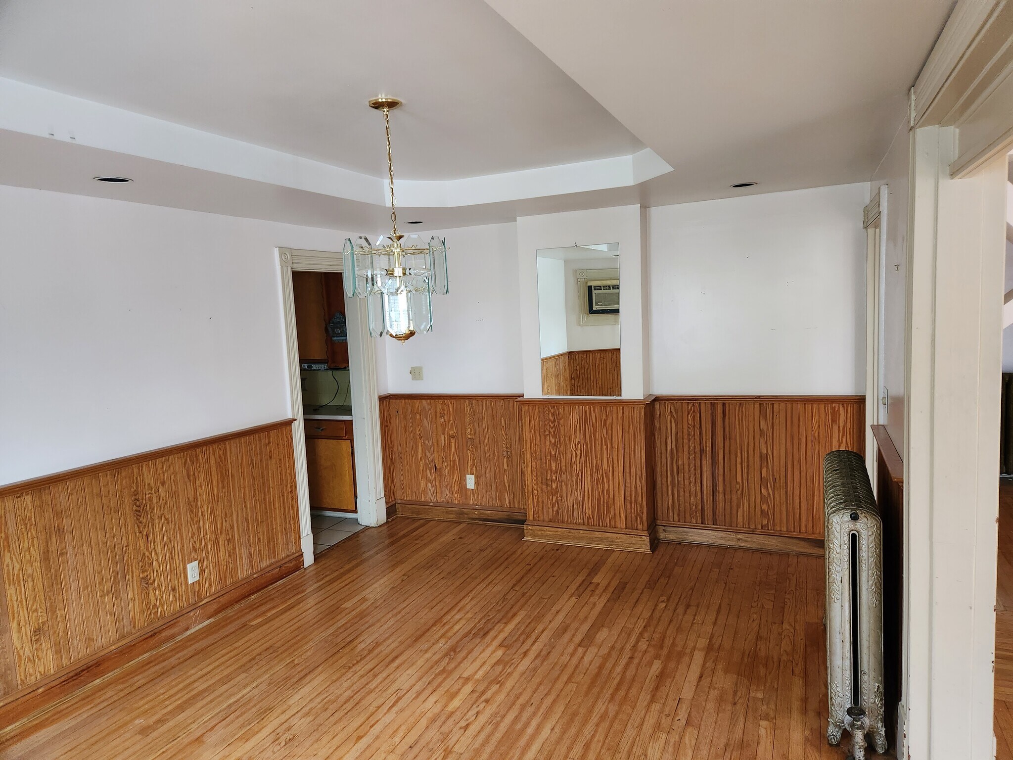 Dining room - 310 Derby Ave