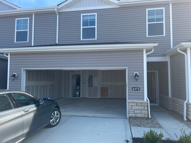 Primary Photo - 6375 Marinelli Dr N