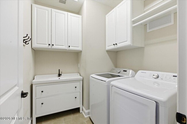 Building Photo - 80 Oyster Bay Way