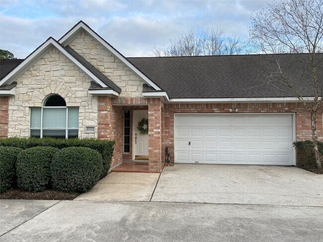 Building Photo - 10723 Norchester Village Dr