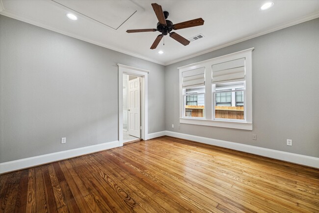 Building Photo - 513 Northwood St