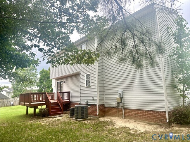 Building Photo - 15713 Winding Ash Dr