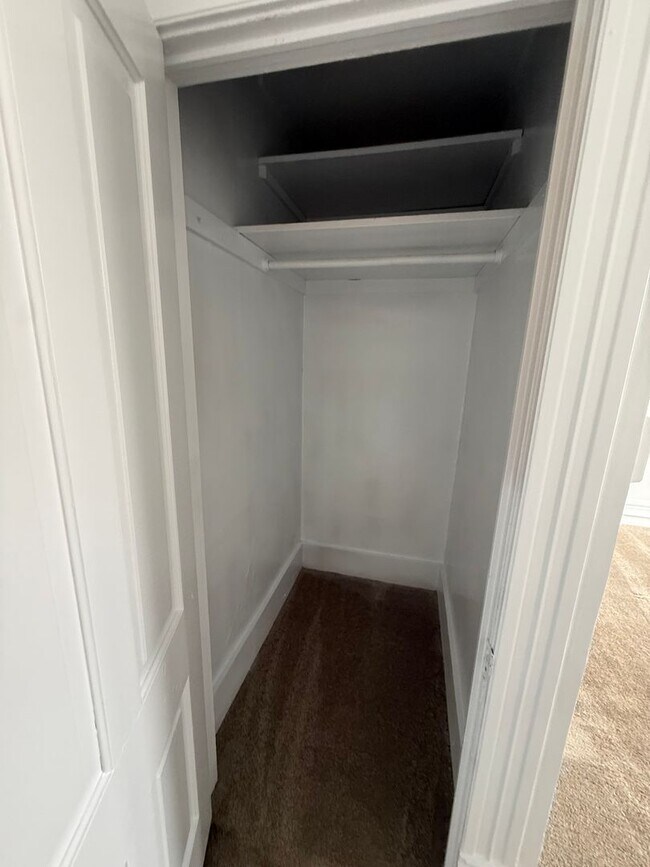 Building Photo - 227-229 S Washington