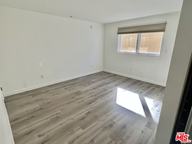 Building Photo - 311 Hill St