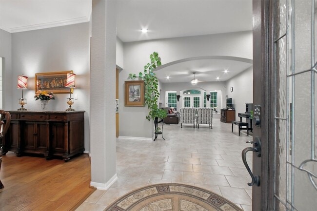Building Photo - 22 Watermint Pl