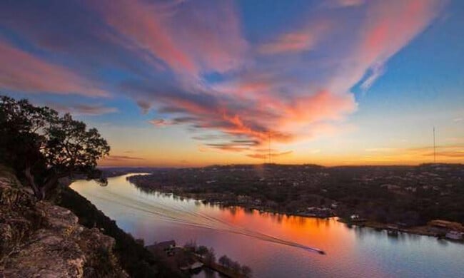 Building Photo - 14811 Foy Dr