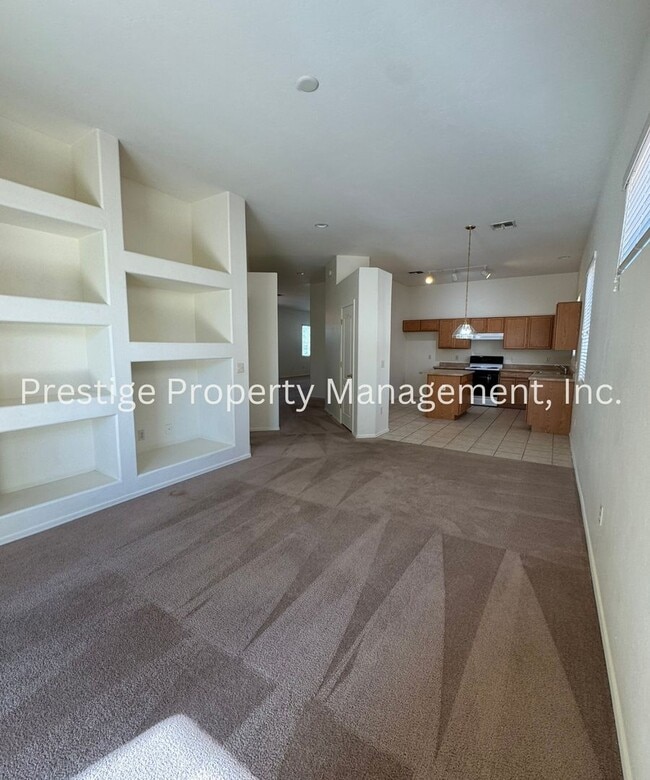 Building Photo - 3/2 Spacious Vail Home, Must See!