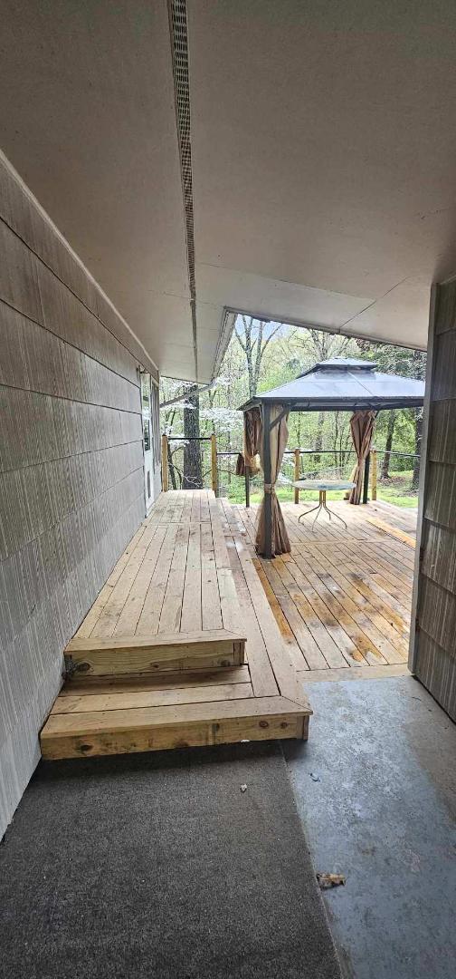 Building Photo - 2 Hope Dr