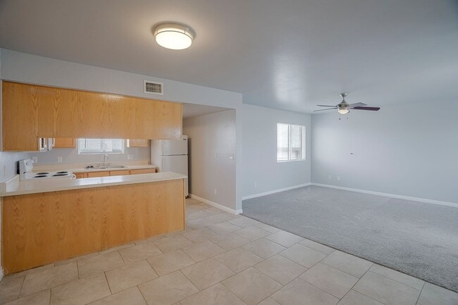 Building Photo - 6120 Antelope Villas Cir