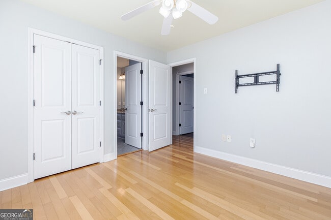 Building Photo - 100 Montview Way