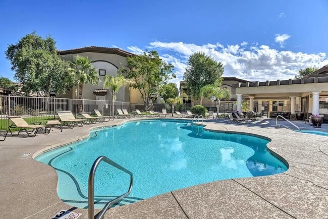 Building Photo - 10136 E Southern Ave