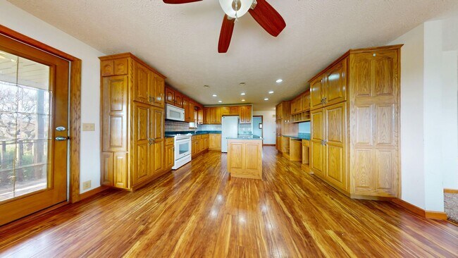 Building Photo - ALL UTILITES PAID COUNTY HOME IN PLYMOUTH-SHILOH SCHOOLS