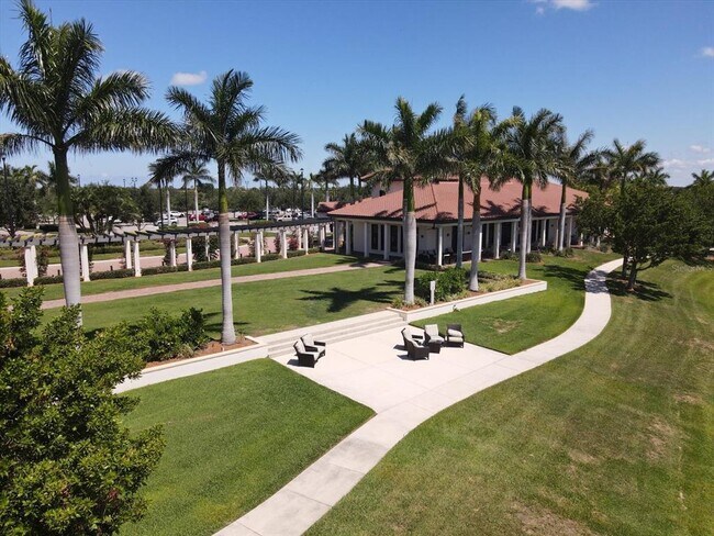 Building Photo - 10424 Crooked Crk Dr