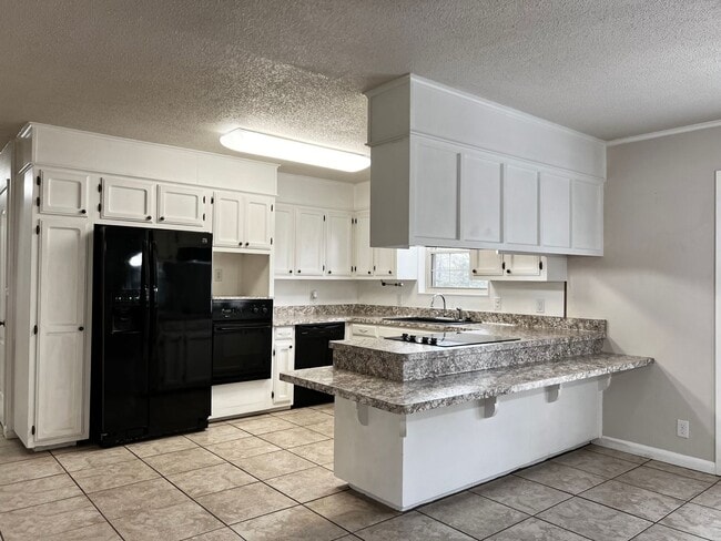 Building Photo - 895 Marion Anderson Rd