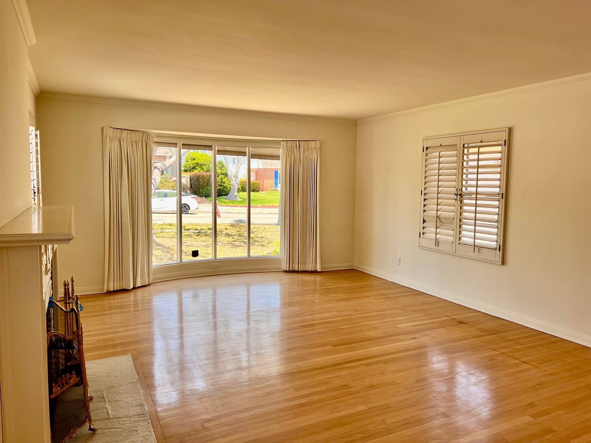 Building Photo - 4211 Ridgeway Dr