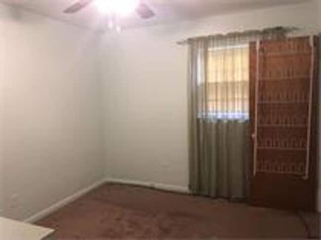 Building Photo - 3 Bedroom single family home in South Hills