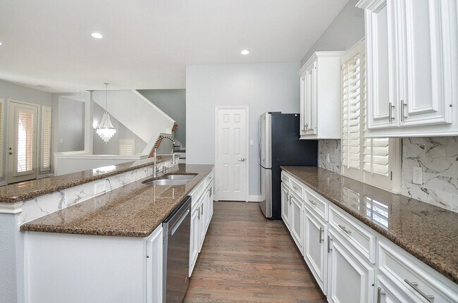 Building Photo - 1016 Studer St