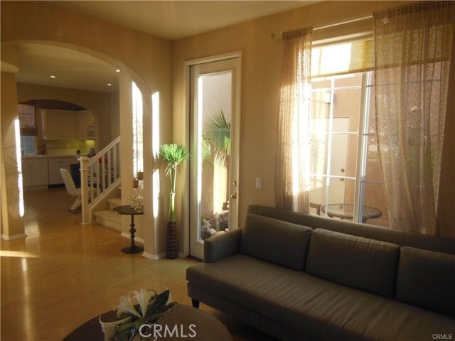 Building Photo - 25 Sonata St