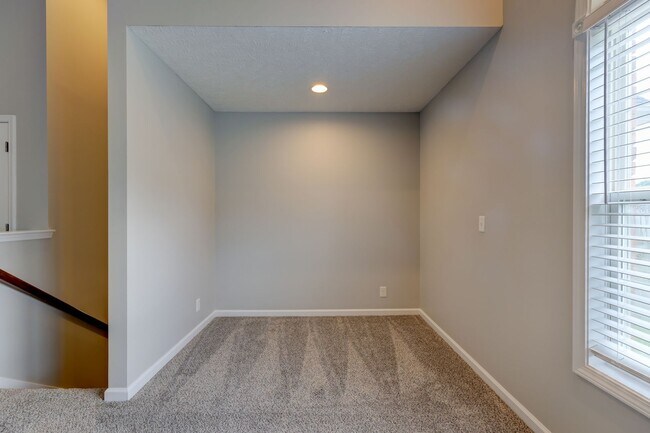 Building Photo - 791 Colin Ct