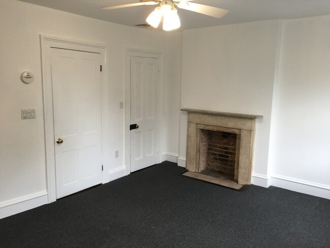 Building Photo - 146 Sussex St