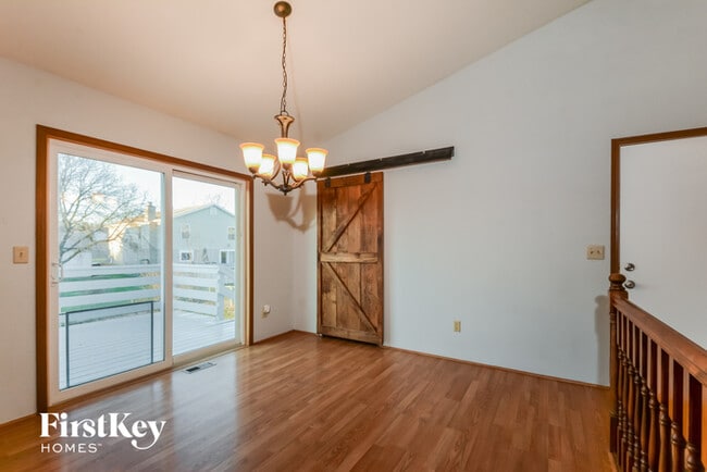 Building Photo - 210 Briar Valley Ct S