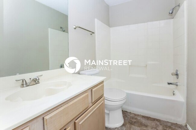 Building Photo - 3 Bedroom Pet-Friendly Home in Fort Worth,...