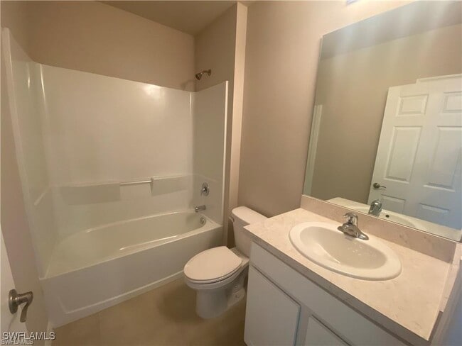 Building Photo - 3187 Estancia Ln