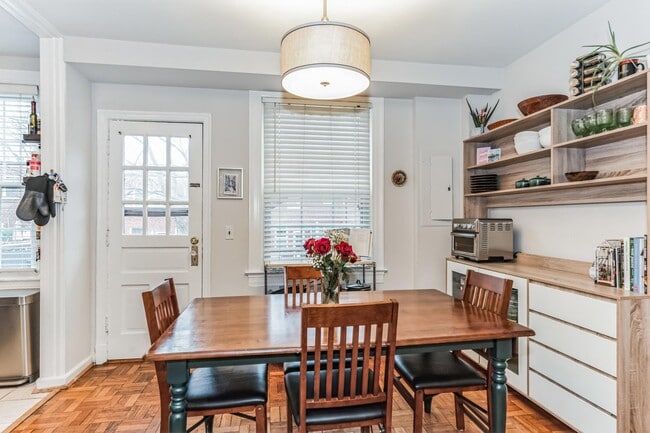 Building Photo - 2601 16th St S