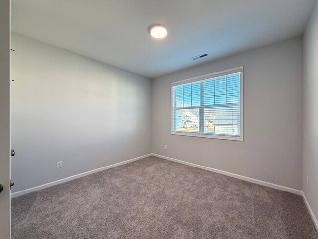 Building Photo - 2459 Englemann Dr