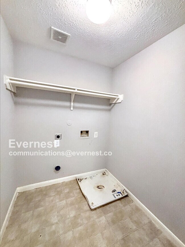 Building Photo - 10618 Kentington Oak Dr
