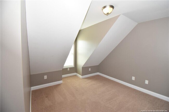 Building Photo - 131 S Prince Henry Way