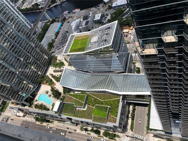 Building Photo - 801 S Miami Ave