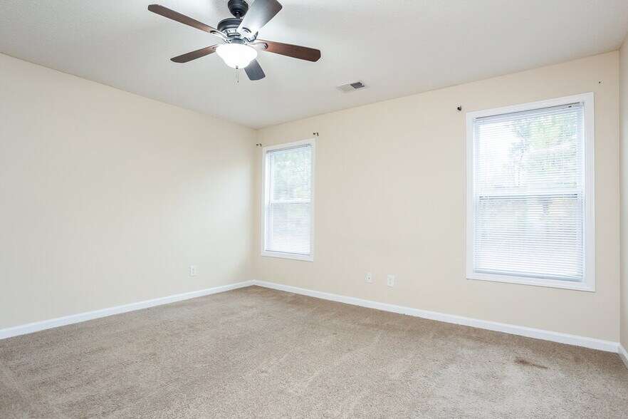 Building Photo - 108 Mount Comet Ct