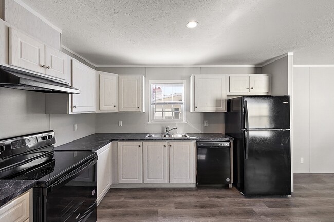 Building Photo - 2805 Viewfield Ln