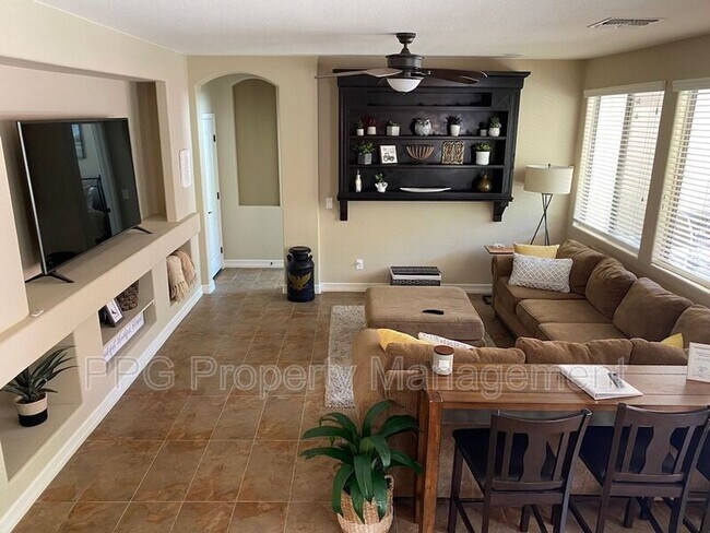 Building Photo - 14443 W Boca Raton Rd
