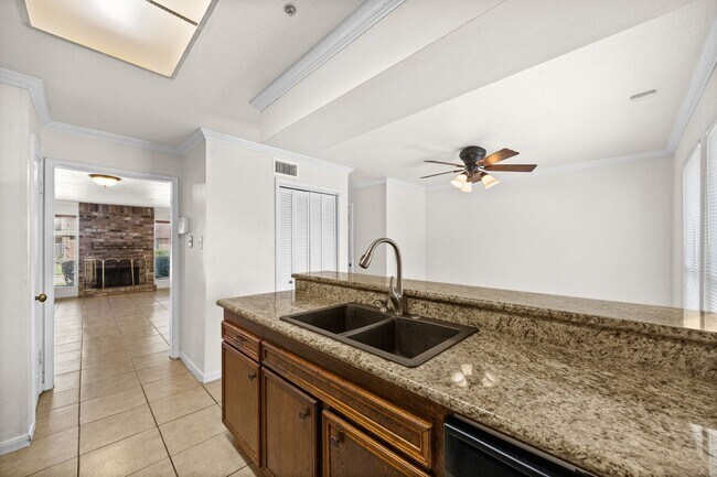 Building Photo - 7835 Bateman Ln