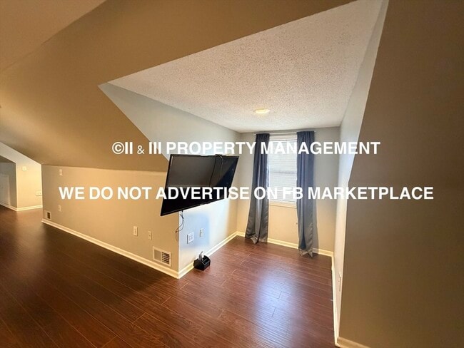 Building Photo - 5840 Floyd St