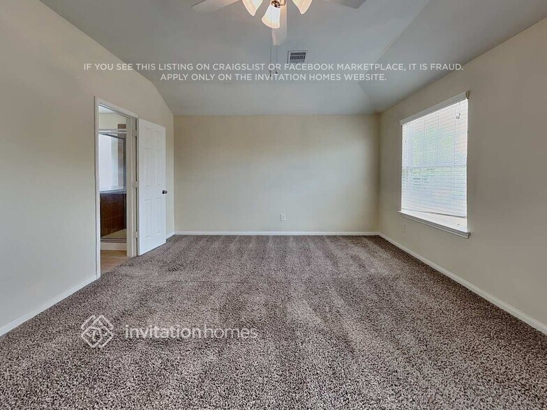 Building Photo - 1023 Doubletree Glen Dr