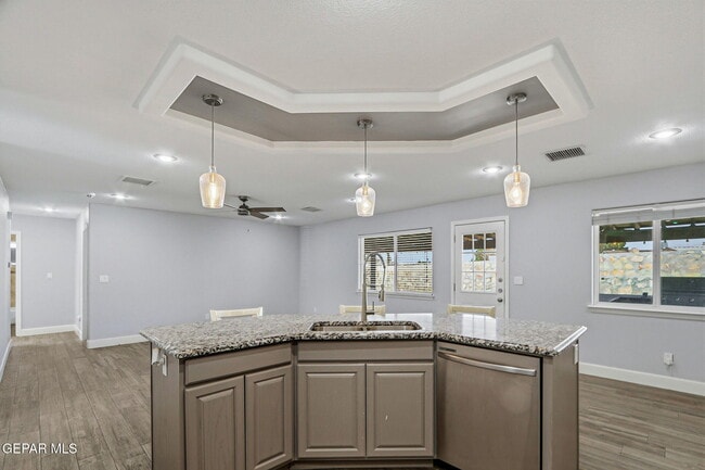 Building Photo - 5101 Dearborne Dr