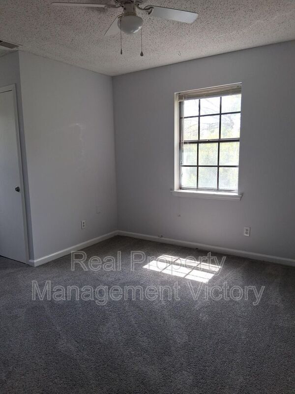 Building Photo - 1757 Tahiti Ln