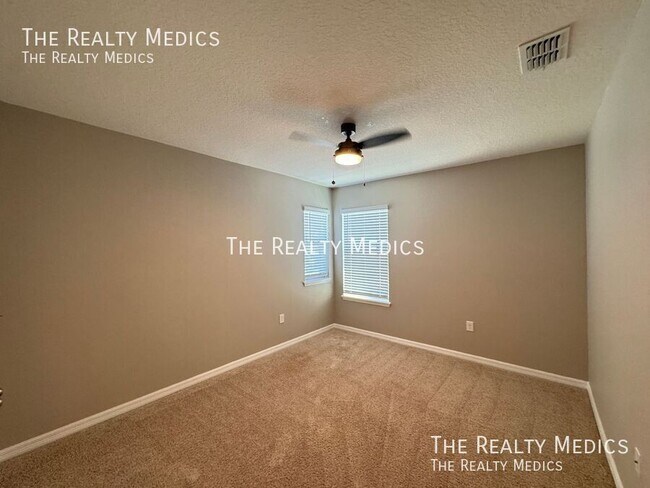 Building Photo - 16149 Mangrove Rd