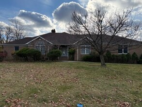 Building Photo - 49 Orris Ave