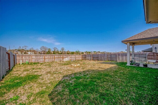 Building Photo - 21450 Petherton Dr