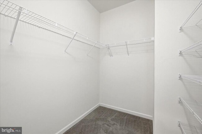 Building Photo - 246 Norland Knoll Dr