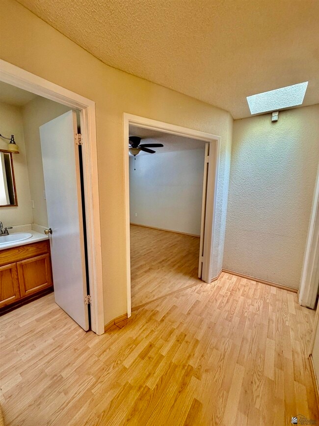 Building Photo - 2783 W 29th Ln