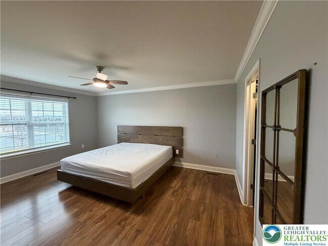 Building Photo - 7109 Hunt Dr