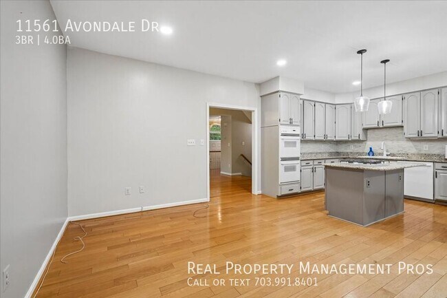 Building Photo - 11561 Avondale Dr