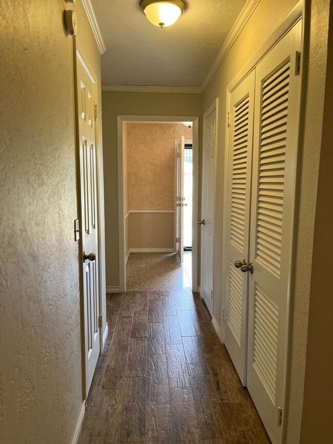 Building Photo - Located close to Bonham Middle School 3/2/2