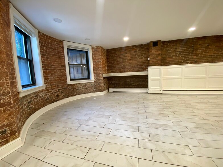 Building Photo - 482 Columbus Ave