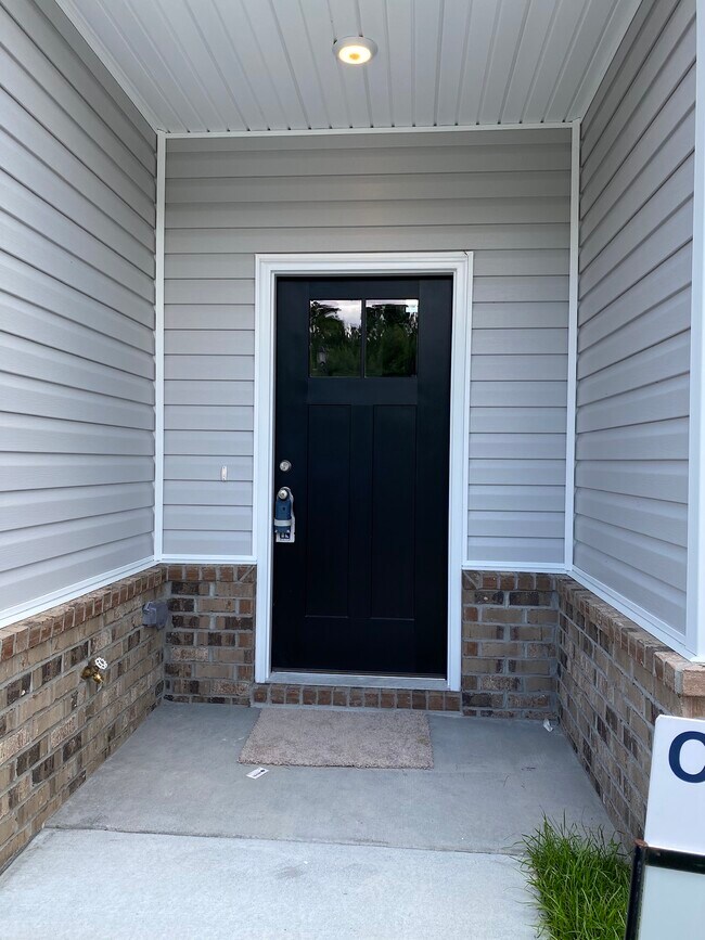 Front door - 78 Horizon Ln